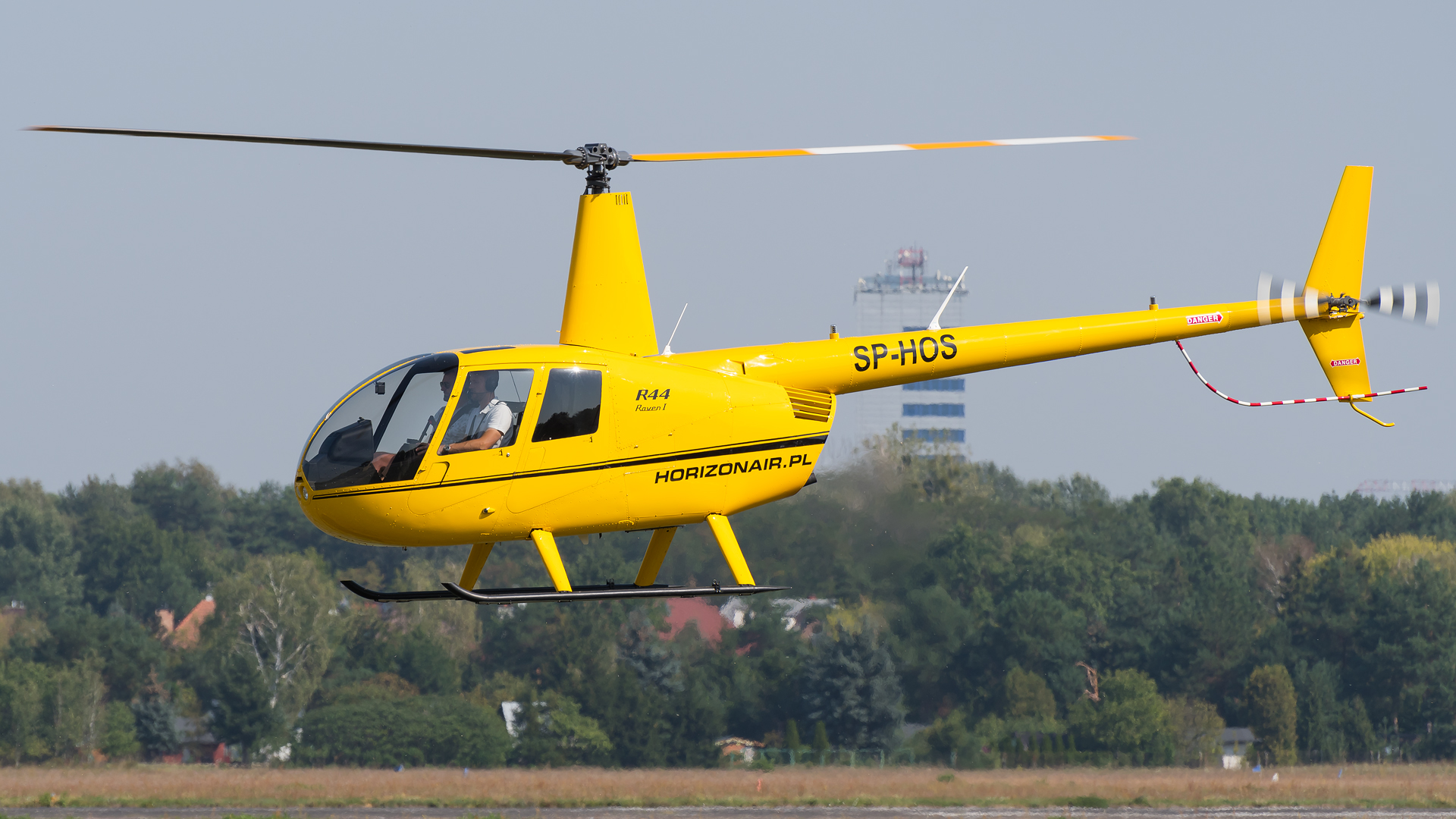 Robinson R44