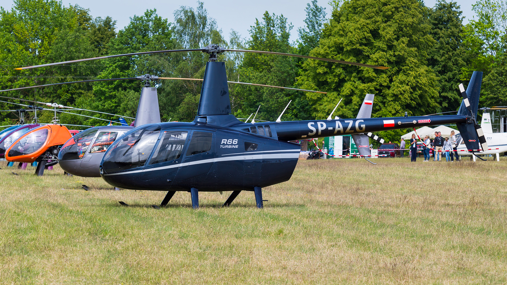 Robinson R66