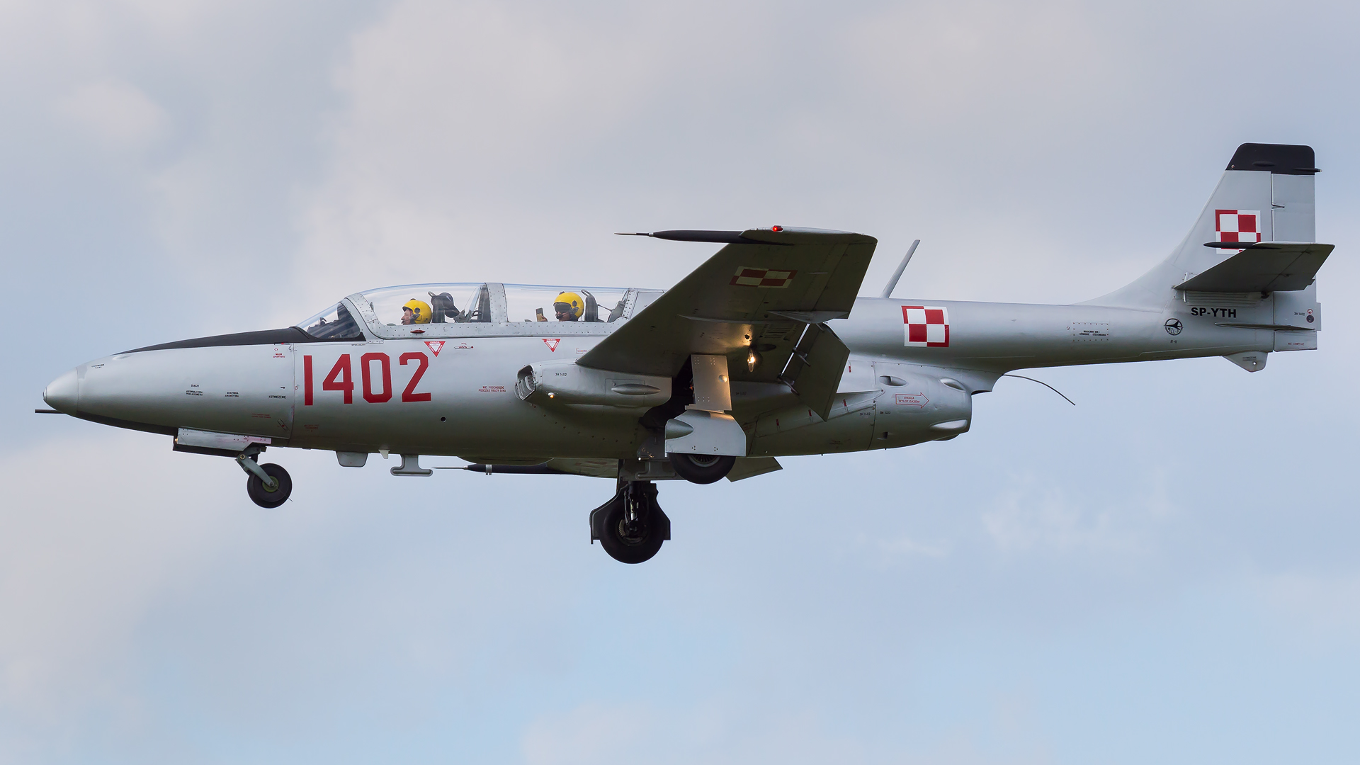 TS-11 Iskra