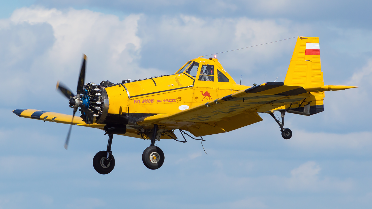 PZL M-18