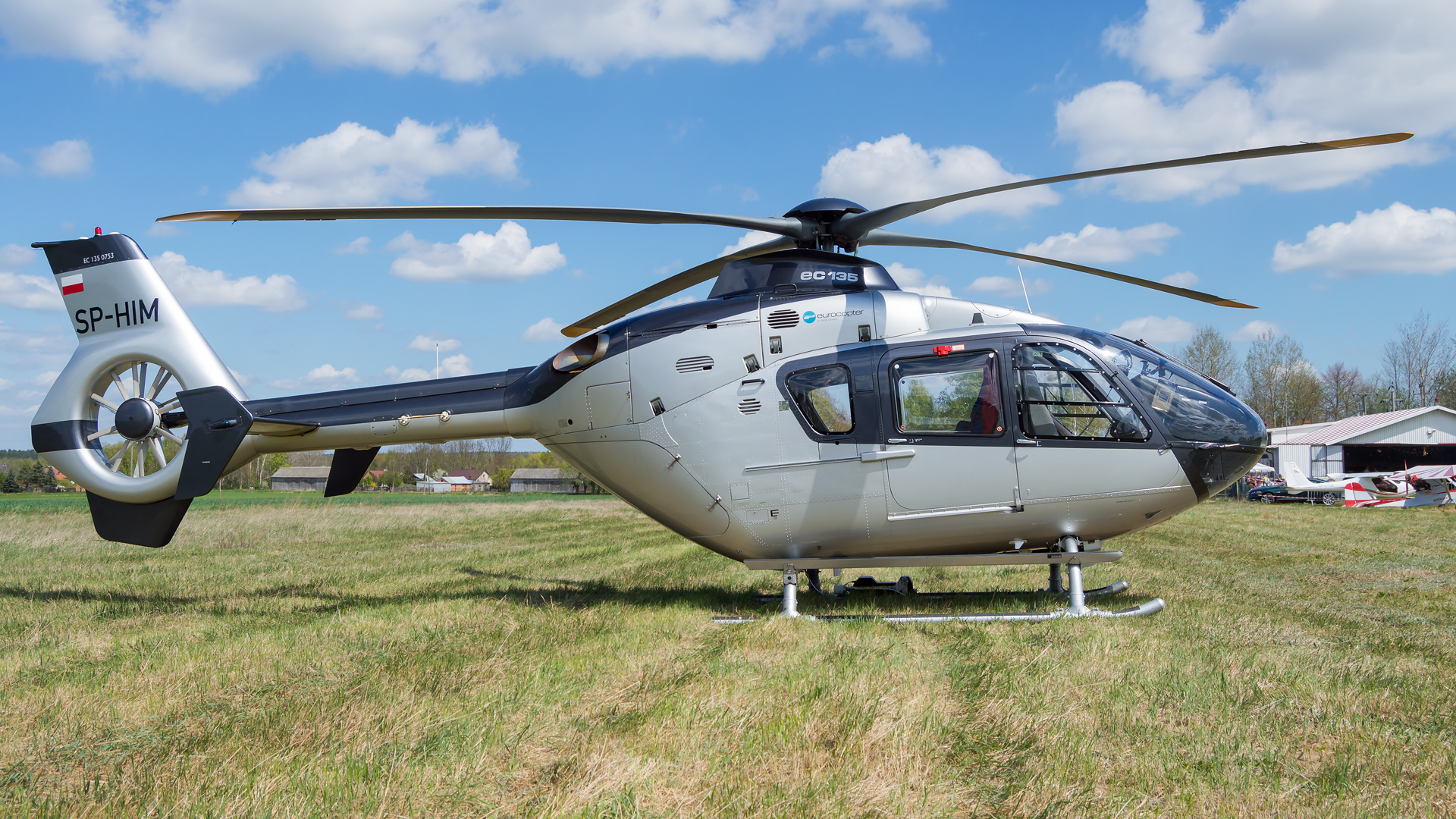EC 135