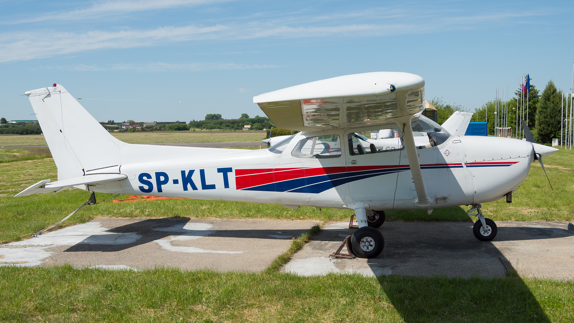 Cessna F172H