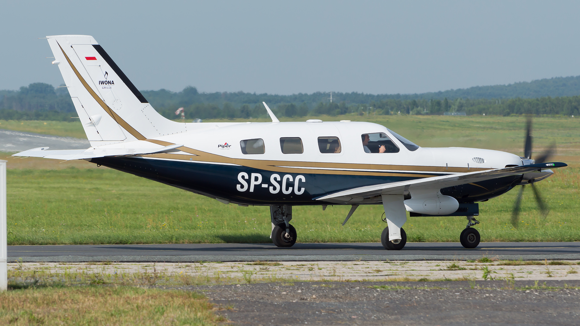 Piper PA46