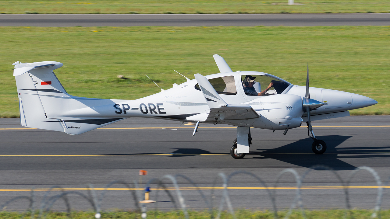Diamond DA42